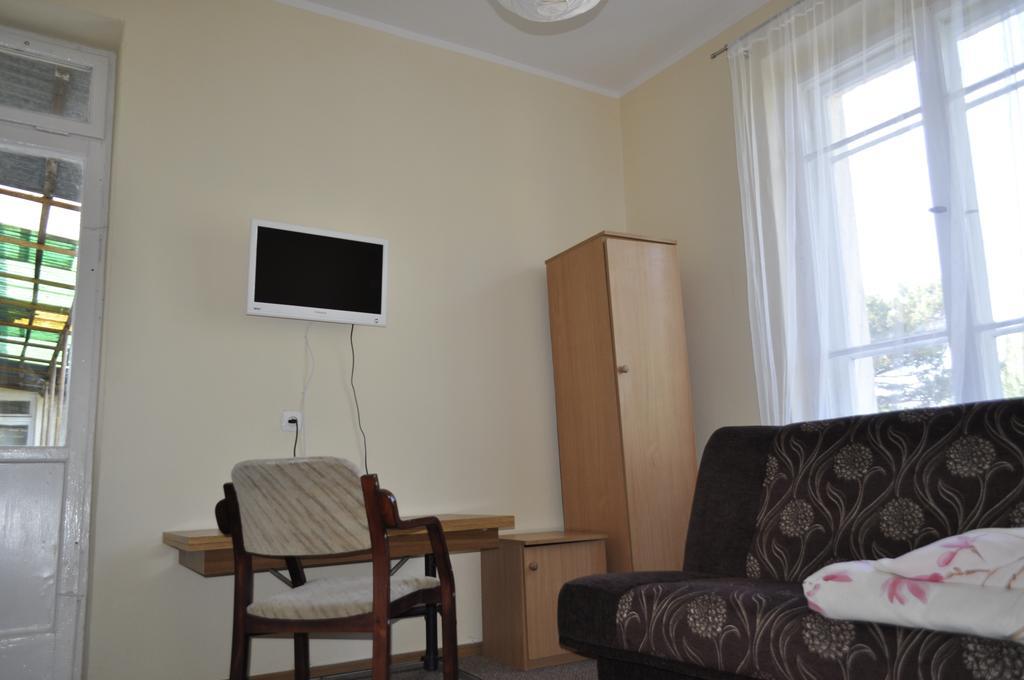 Ow Tecza Przy Plazy Krynica Morska